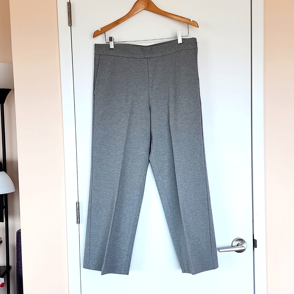 Classic straight leg slacks with side zipper